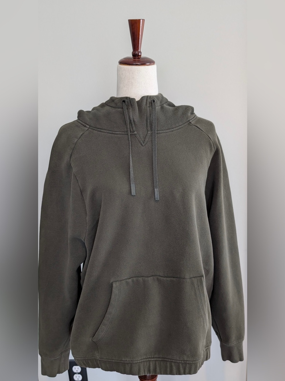 Lululemon Women’s Warm For Winter Hoodie Relaxed  Cotton Terry Dark Olive Sz 12